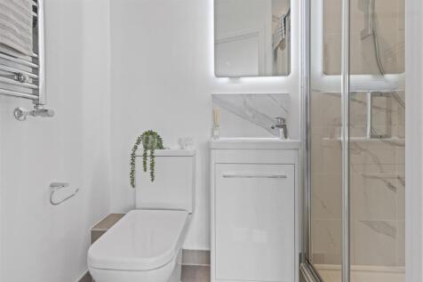 Master Ensuite