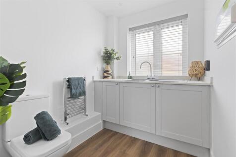 Utility Room/Cloakroom