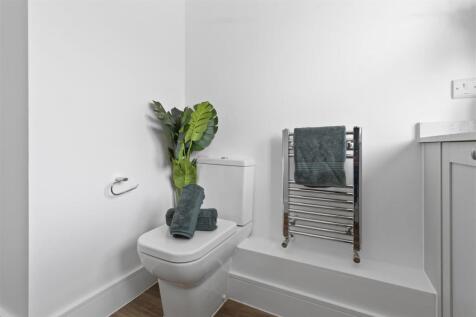 Utility Room/Cloakroom