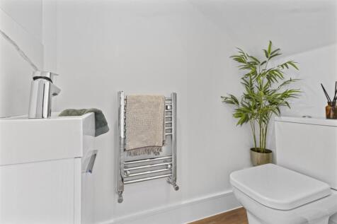 Cloakroom/WC