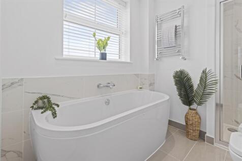 Master Ensuite