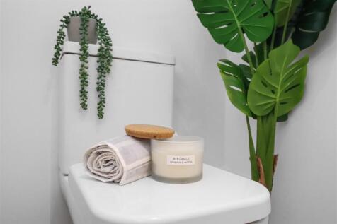 Cloakroom/WC