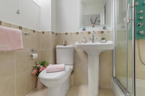Master Ensuite