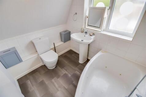 BATHROOM/W.C.