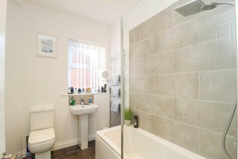 HOUSE BATHROOM/W.C.