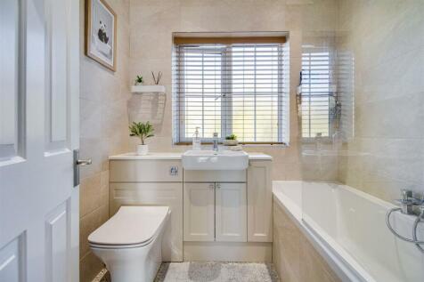 BATHROOM/W.C.