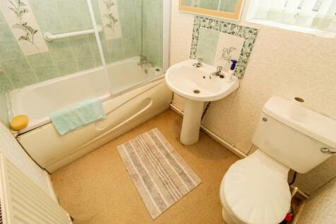 BATHROOM/W.C.