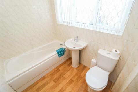 BATHROOM/W.C.