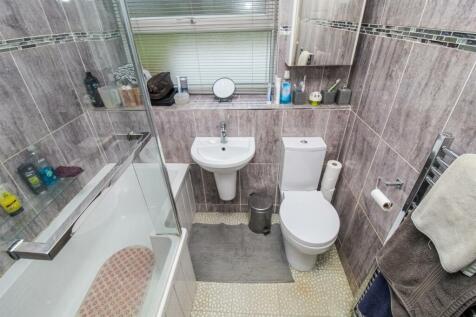 BATHROOM/W.C.