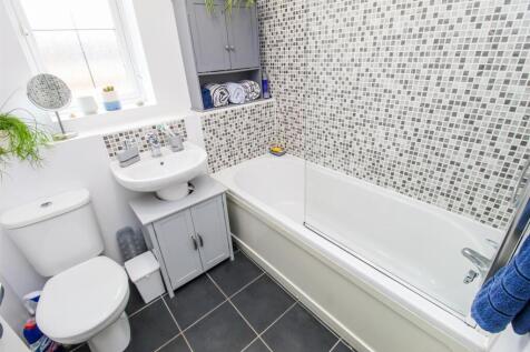 BATHROOM/W.C.