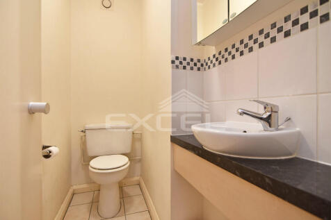 GUEST TOILET