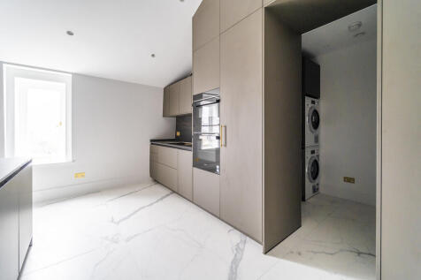 NDB06589