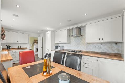 15B Wayside Court-10 (1).jpg