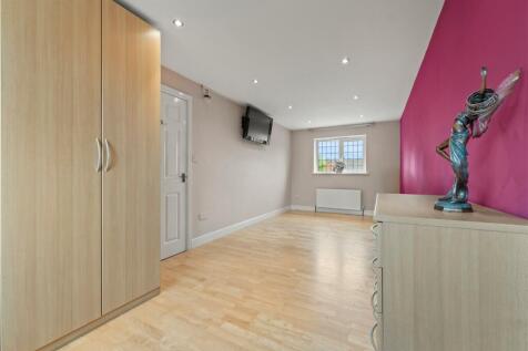 15B Wayside Court-28.jpg