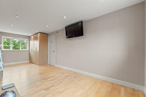 15B Wayside Court-26.jpg