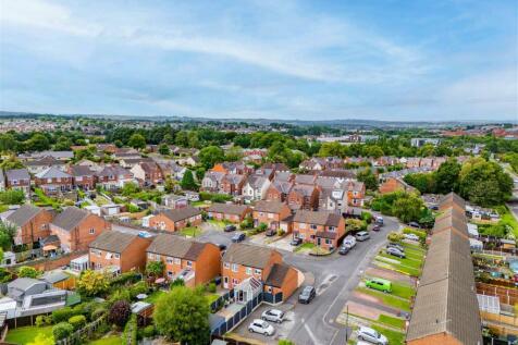 2 St James Close-9.jpg