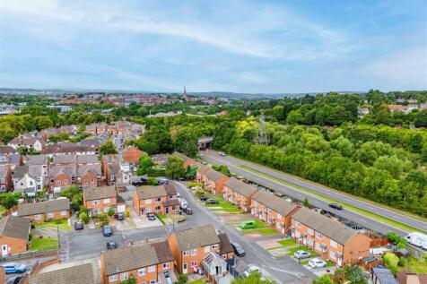 2 St James Close-10.jpg