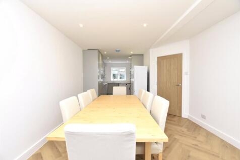 Kitchen/Dining