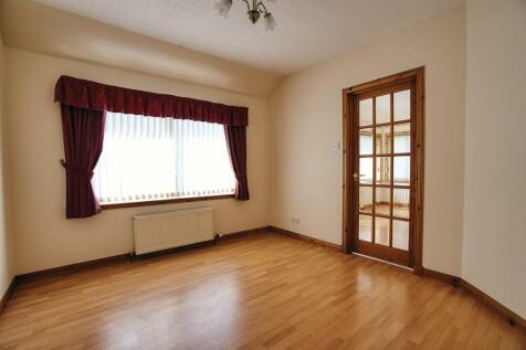 DINING ROOM.jpg