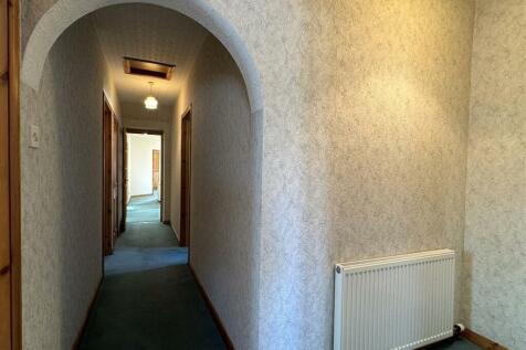 HALLWAY 2.JPG
