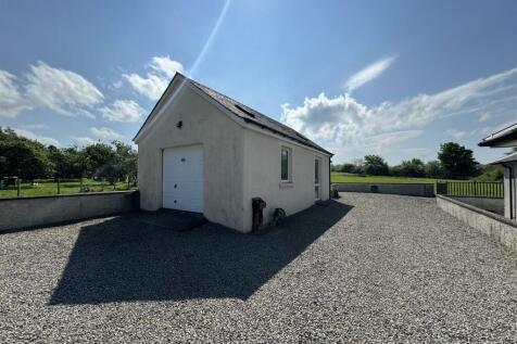 DETACHED GARAGE.JPG