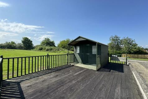 SUMMER HOUSE.JPG