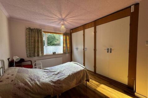 BEDROOM 1 USE.JPG
