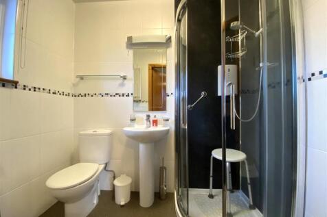 ENSUITE.JPG