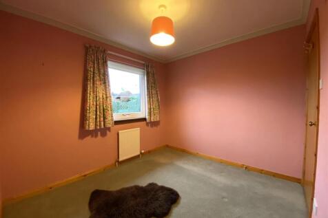 BEDROOM 2.JPG