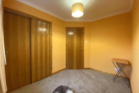 BEDROOM 3.JPG