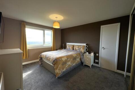 BEDROOM 3.JPG