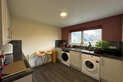 UTILITY ROOM.JPG