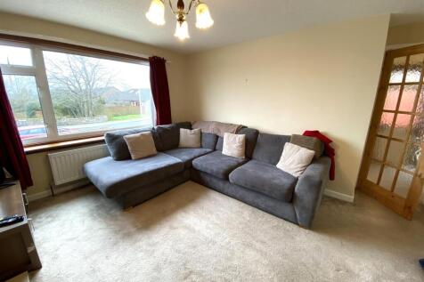 LOUNGE 2.JPG