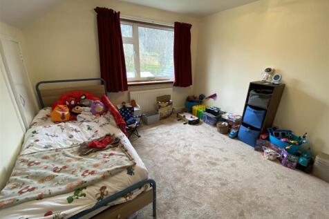 BEDROOM 22.JPG