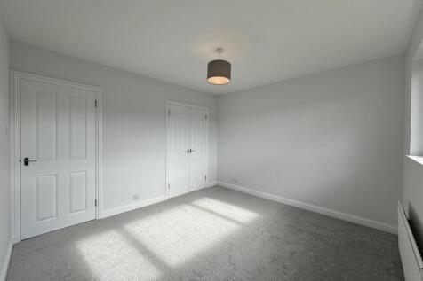 BEDROOM 1.JPG