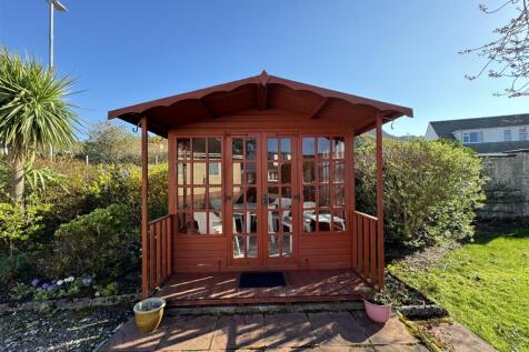 SUMMER HOUSE.JPG