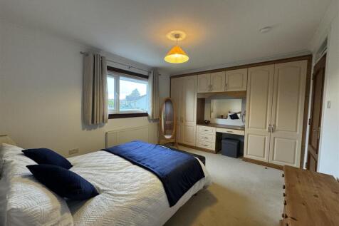 BEDROOM 3.2.JPG