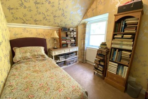BEDROOM 4.JPG