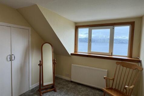 BEDROOM 2.JPG