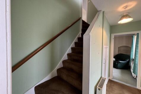 HALLWAY.JPG