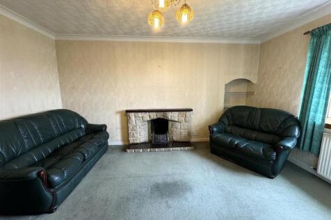 LOUNGE 1.JPG