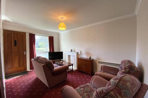 LOUNGE 2.JPG