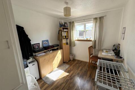BEDROOM 3.JPG