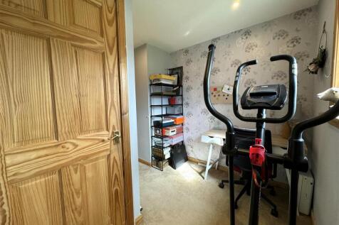 BEDROOM 3.JPG