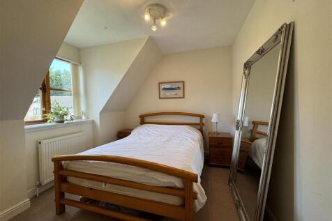 BEDROOM 3.JPG