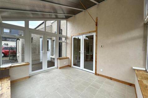 CONSERVATORY 2.JPG