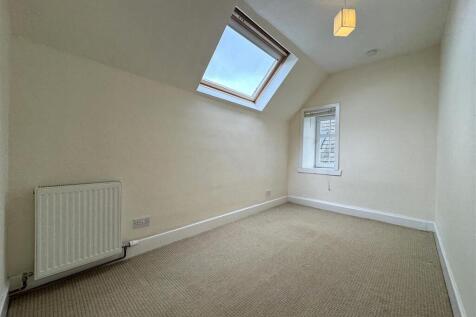 BEDROOM 3.JPG