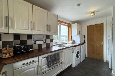 KITCHEN 5.JPG
