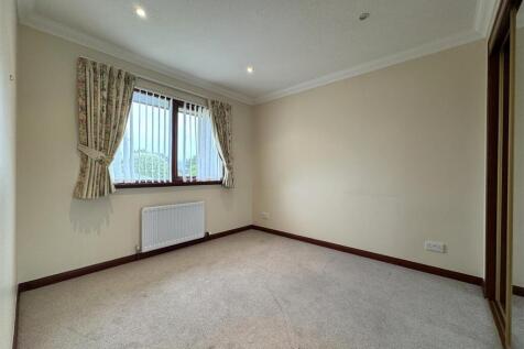BEDROOM 2.JPG