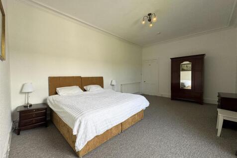 BEDROOM 1.2.JPG